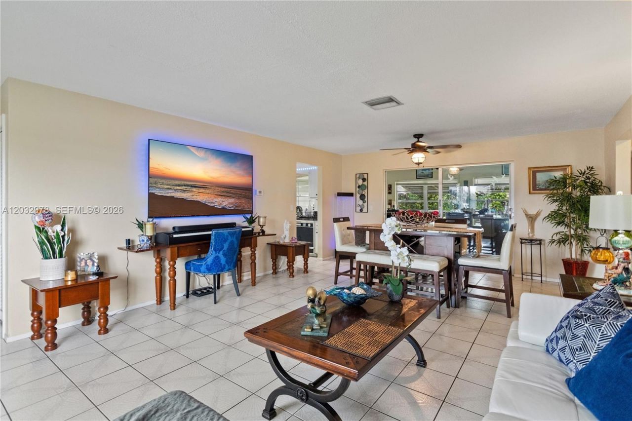 2930 NW 1st Dr , Pompano Beach, FL 33064 Photo