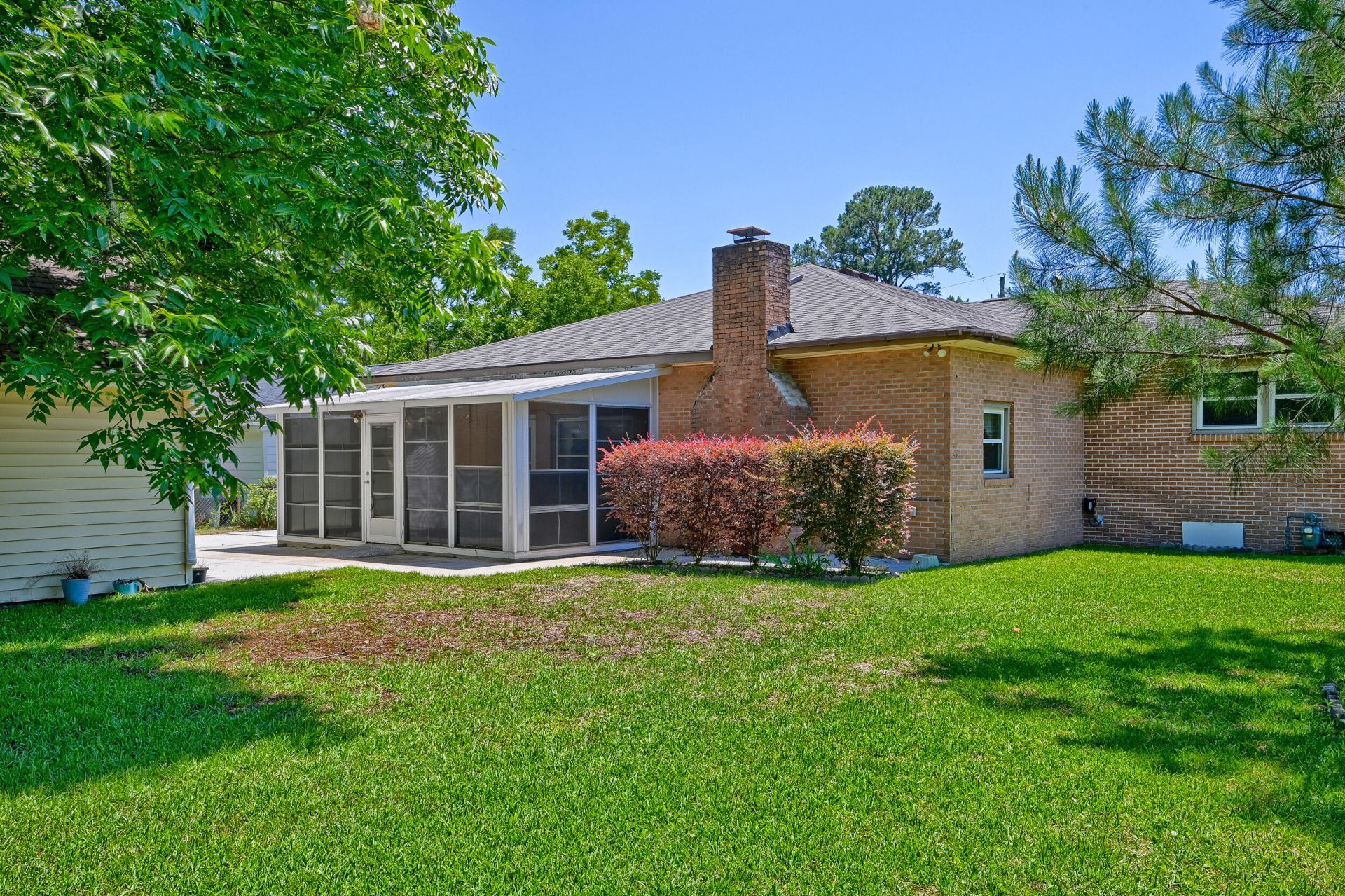 5310 Eileen Street Photo 10