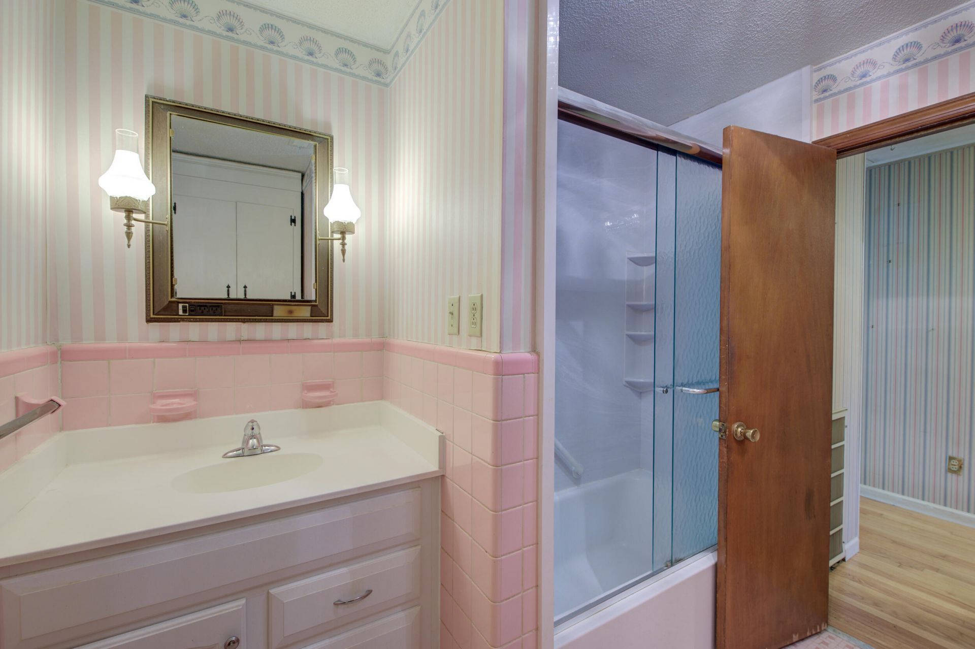 5310 Eileen Street Photo 16