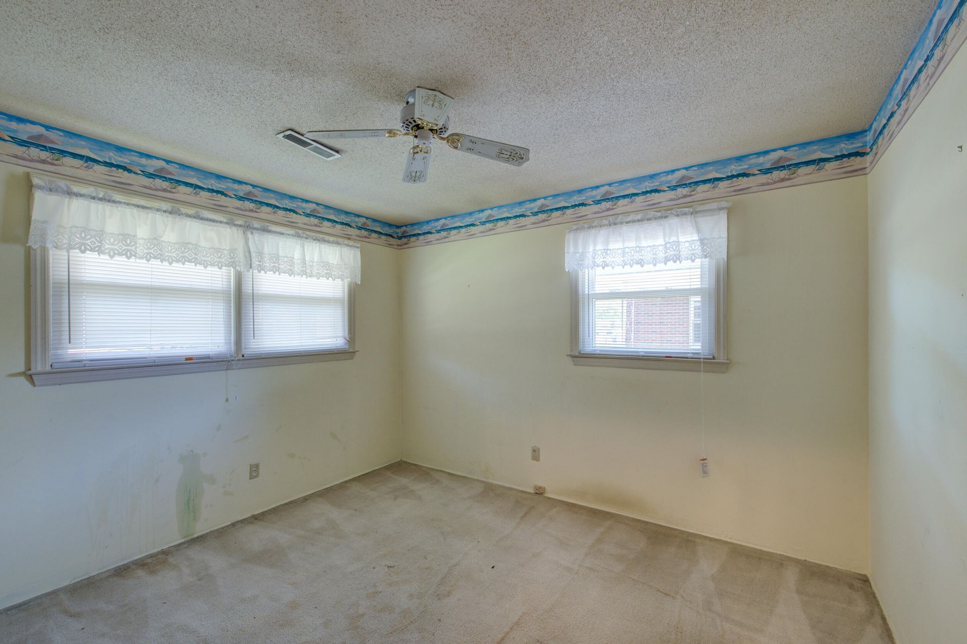 5310 Eileen Street Photo 21