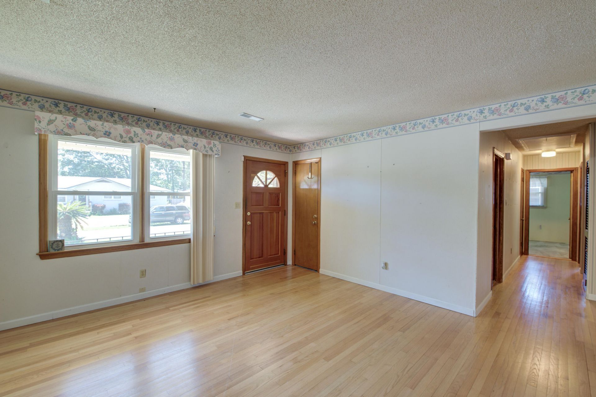 5310 Eileen Street Photo 26