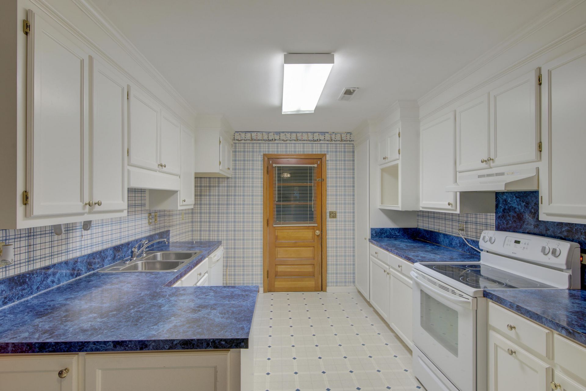5310 Eileen Street Photo 7