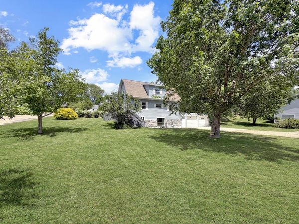 1210 Sun Vu Drive, Freeport, IL 61032