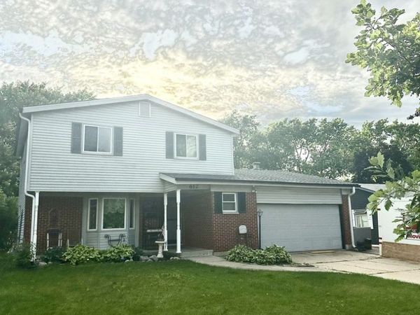 612 Fairview Lane , Schaumburg, IL 60193