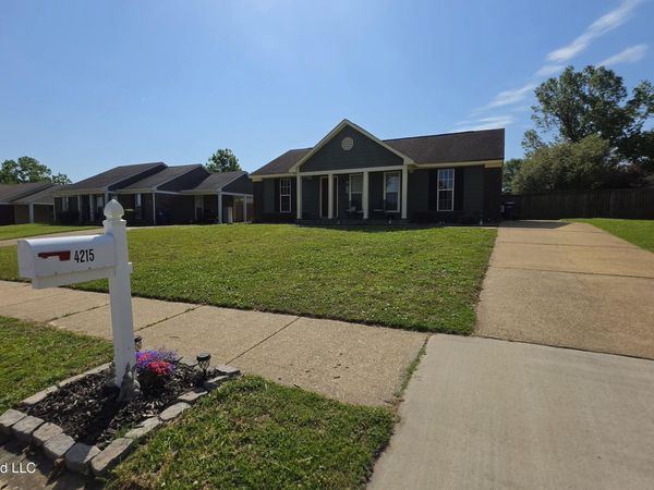 4215 Highgate Drive, Horn Lake, MS 38637