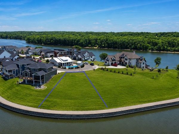 324 Leeward Way, Ottawa, IL 61350