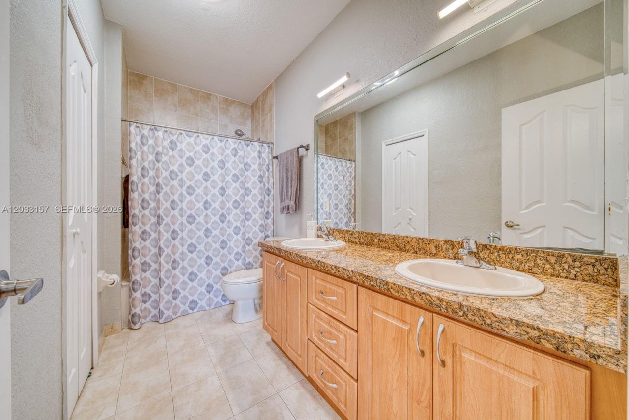 4453 SW 163rd Pl , Miami, FL 33185 Photo