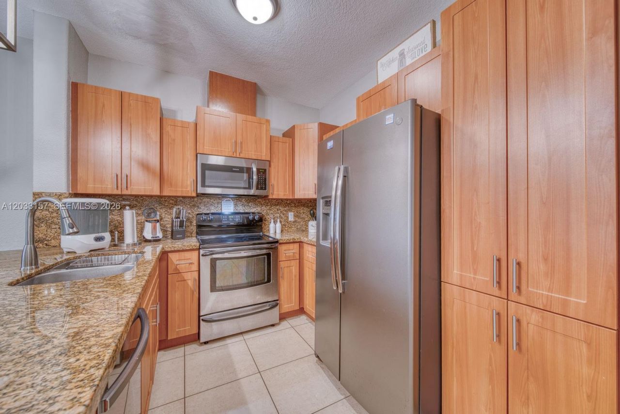 4453 SW 163rd Pl , Miami, FL 33185 Photo