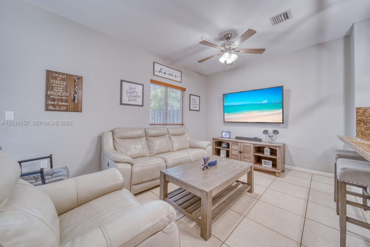 4453 SW 163rd Pl , Miami, FL 33185 Photo