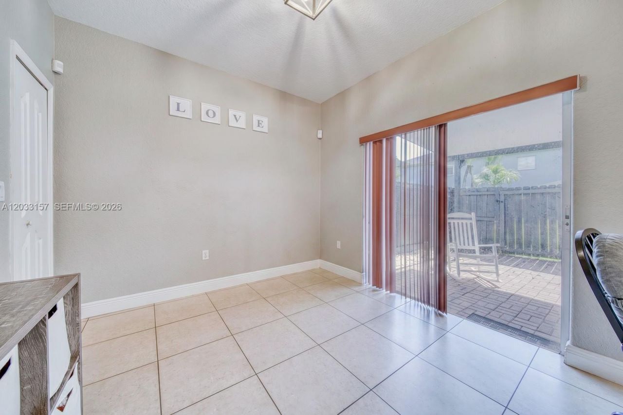 4453 SW 163rd Pl , Miami, FL 33185 Photo