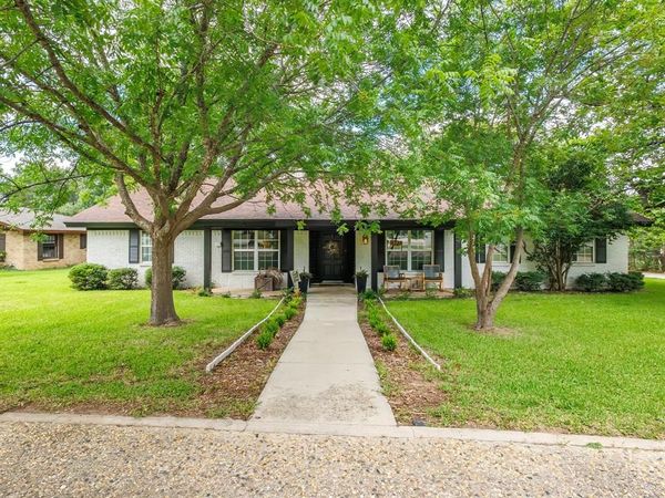 603 Oakpark Drive, Brownwood, TX 76801