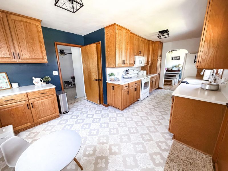17863 Coshocton Road, Mount Vernon, OH 43050 Photo 2