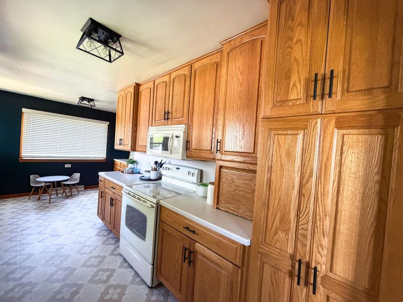 17863 Coshocton Road, Mount Vernon, OH 43050 Photo 3
