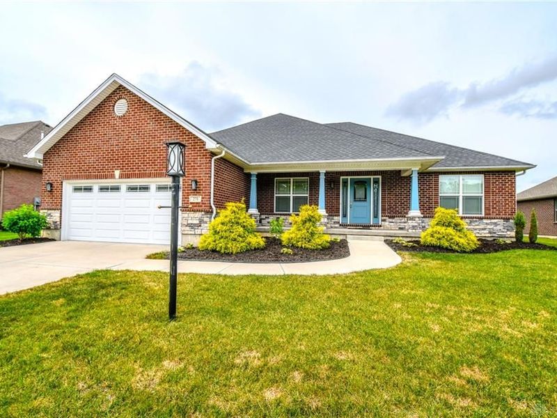 271 Montgomery Lane, Springboro, OH 45066 Photo 1