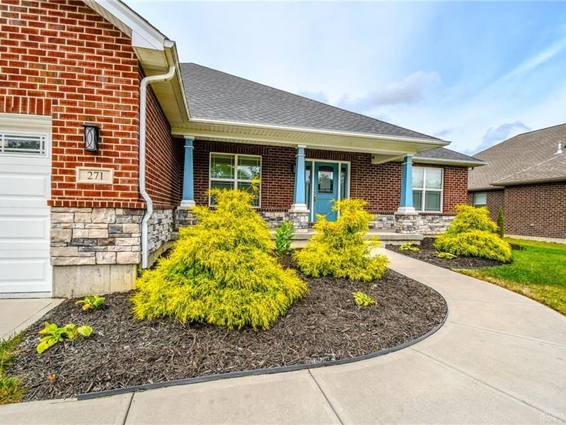 271 Montgomery Lane, Springboro, OH 45066 Photo 2