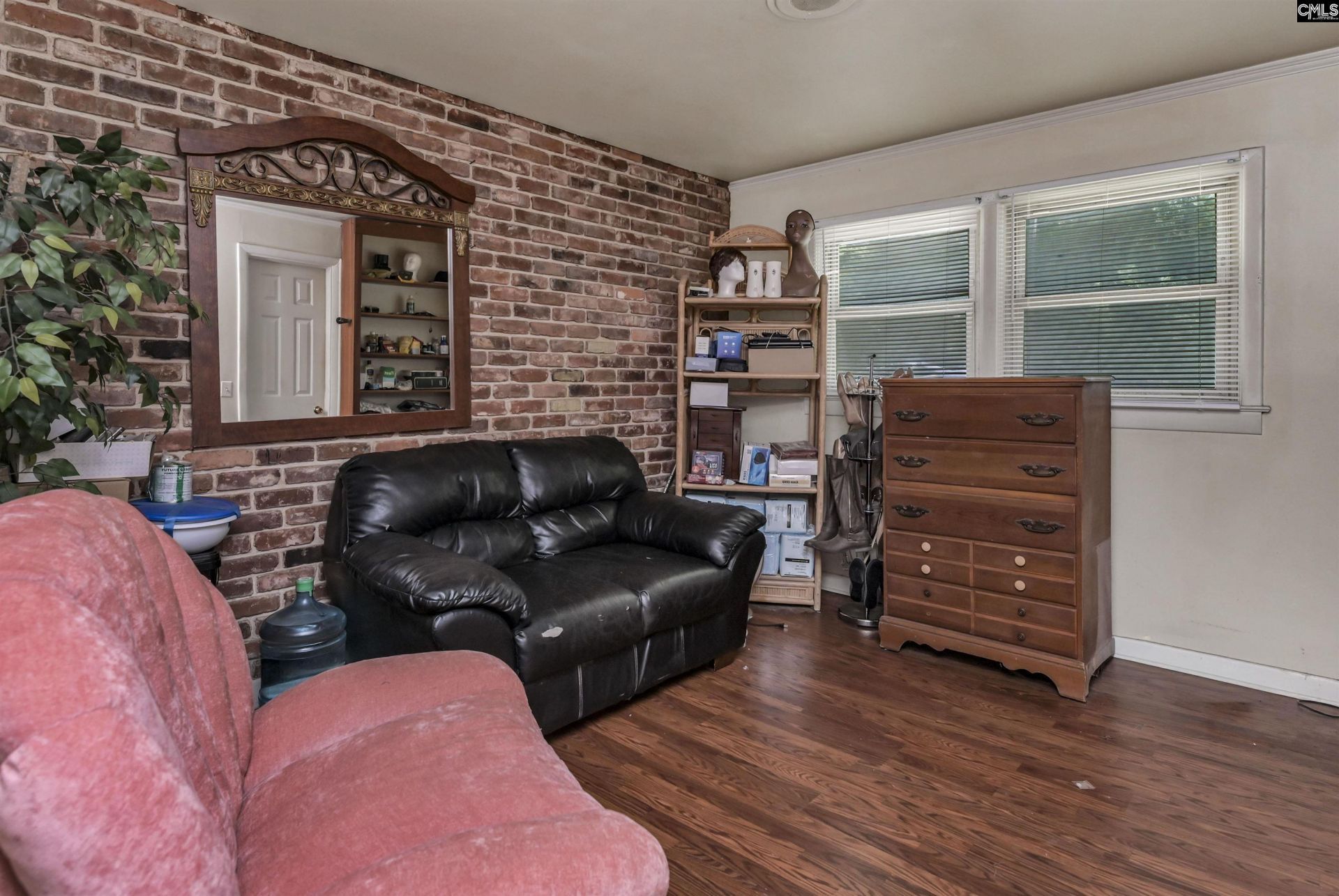 616 Amberly Road Photo 24