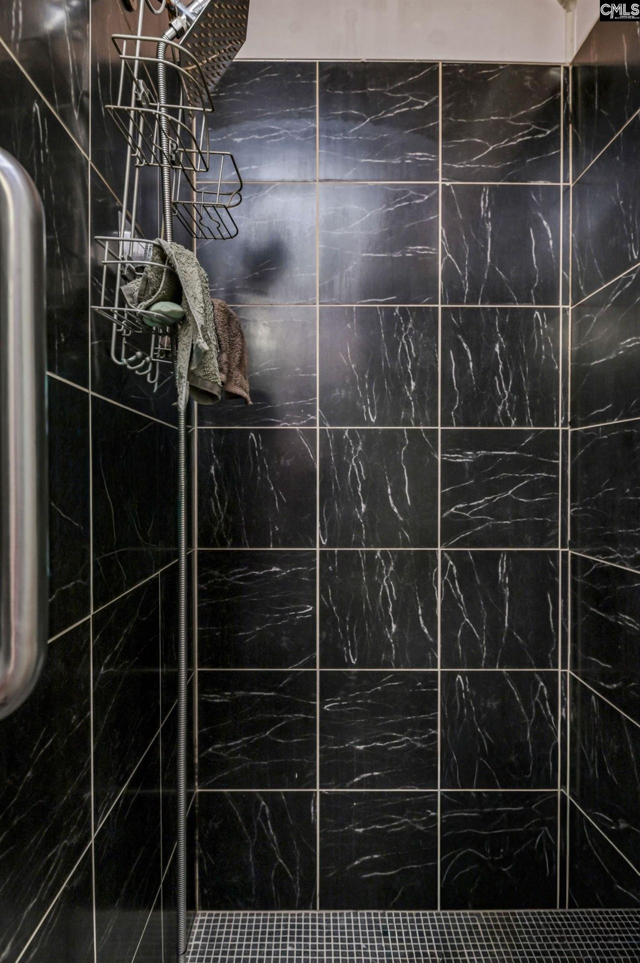 616 Amberly Road Photo 29