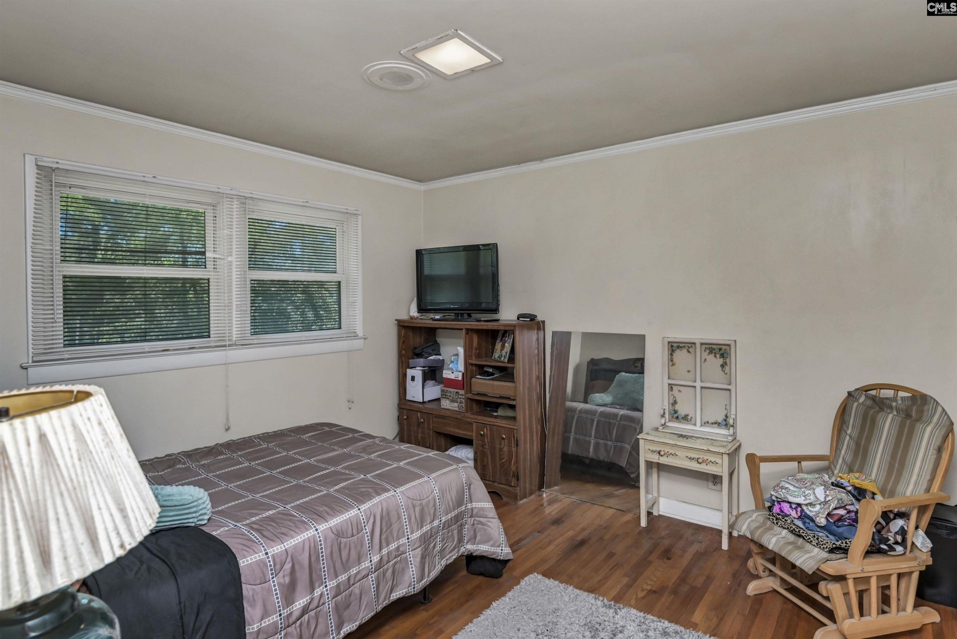 616 Amberly Road Photo 33