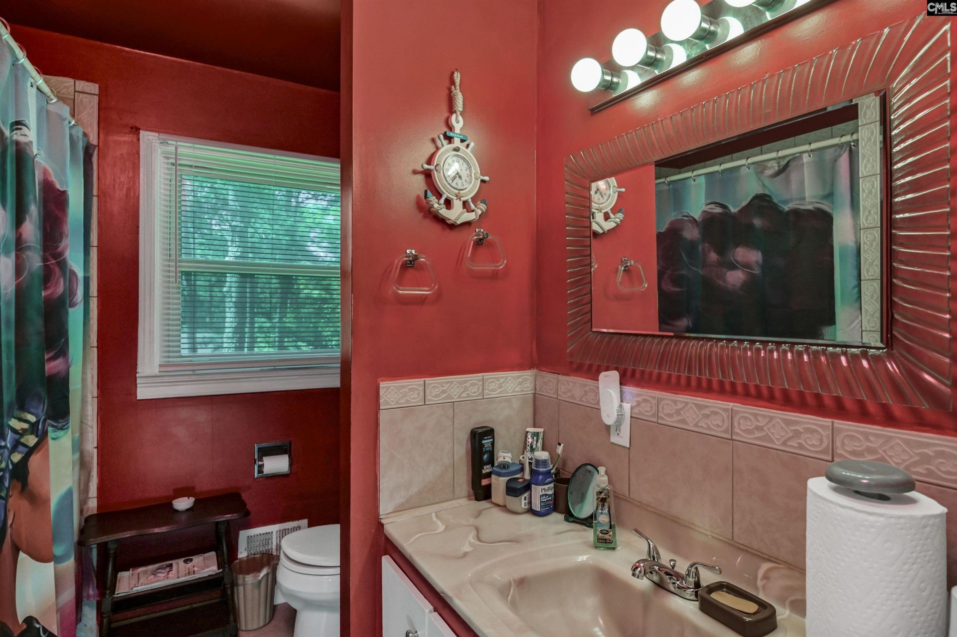 616 Amberly Road Photo 35