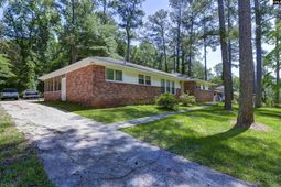 616 Amberly Road photo 4