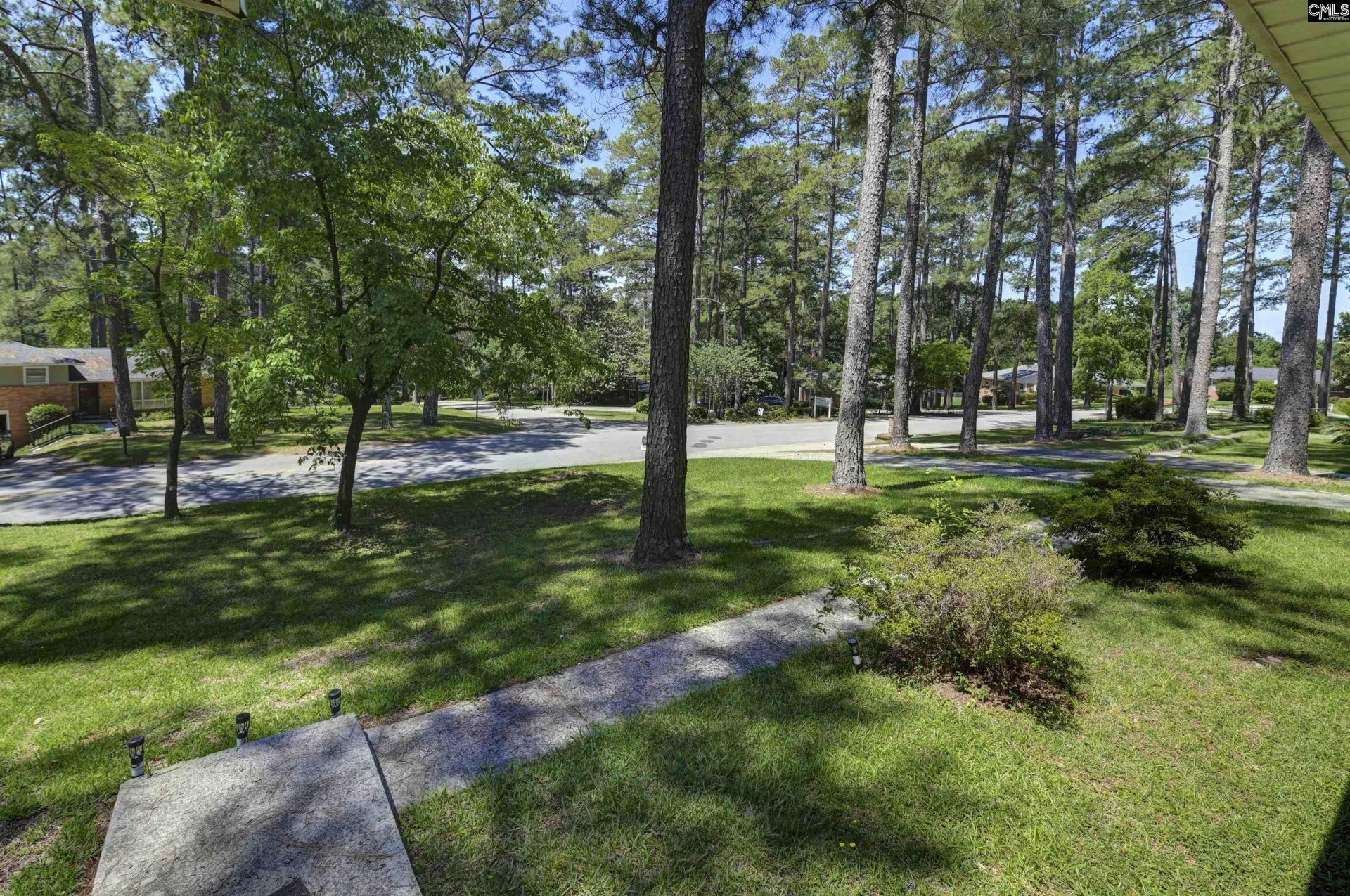 616 Amberly Road Photo 5