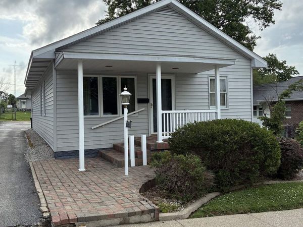 909 N Washington Street, Bicknell, IN 47512