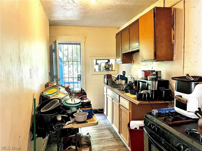10413 Yale Avenue, Cleveland, OH 44108 Photo 10