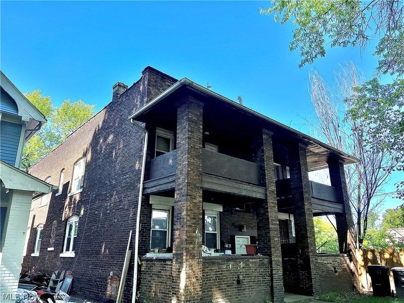 10413 Yale Avenue, Cleveland, OH 44108 Photo 2