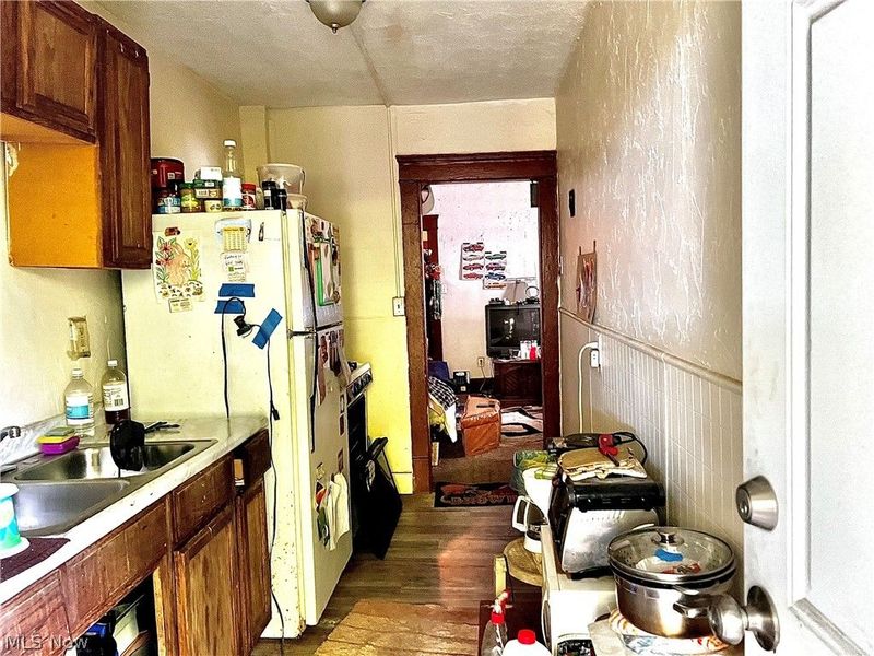 10413 Yale Avenue, Cleveland, OH 44108 Photo 20