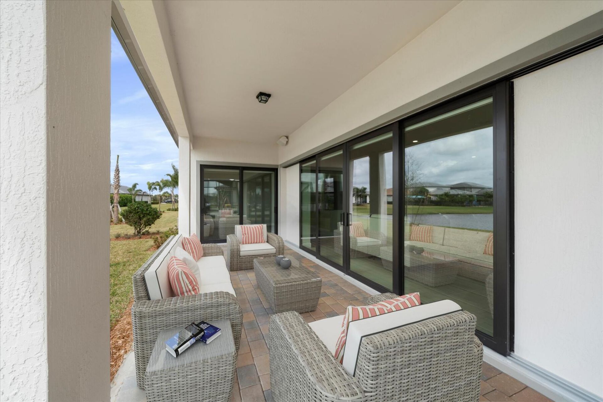 818 SE Courances Drive, Port Saint Lucie, FL 34984 Photo