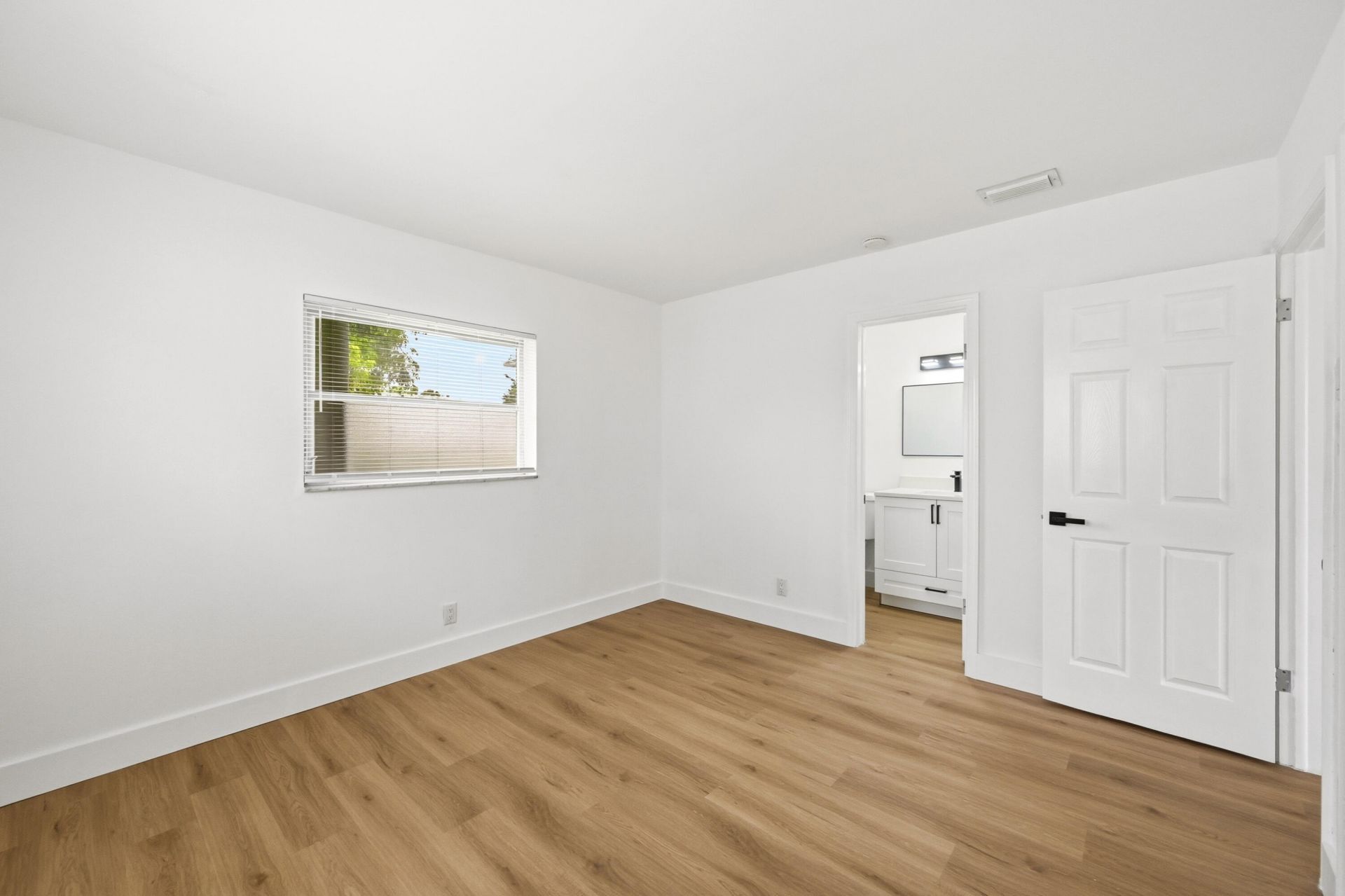 8410 NW 59th Place, Tamarac, FL 33321 Photo