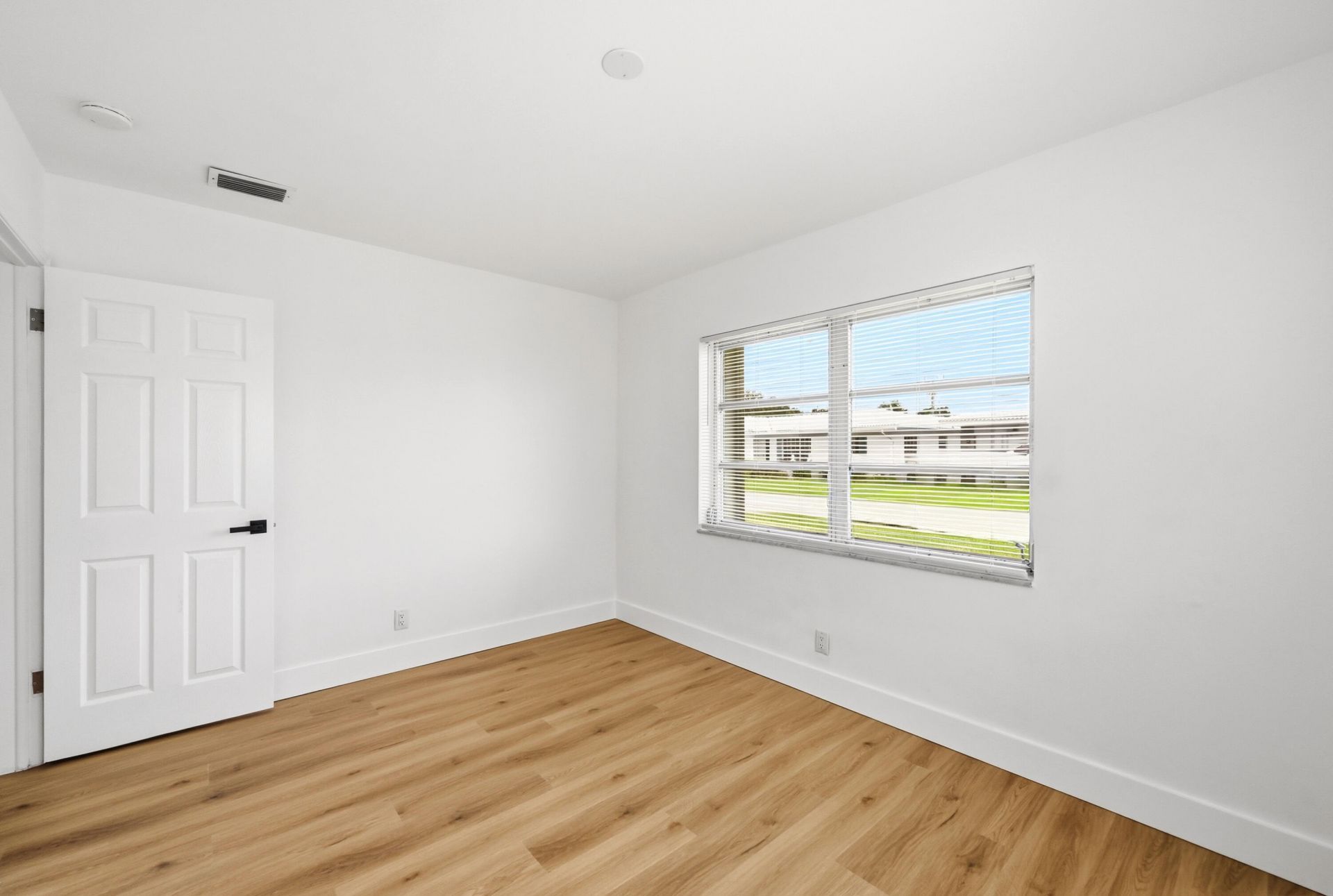 8410 NW 59th Place, Tamarac, FL 33321 Photo
