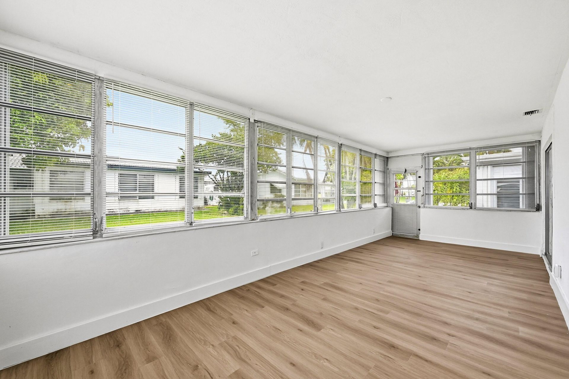 8410 NW 59th Place, Tamarac, FL 33321 Photo