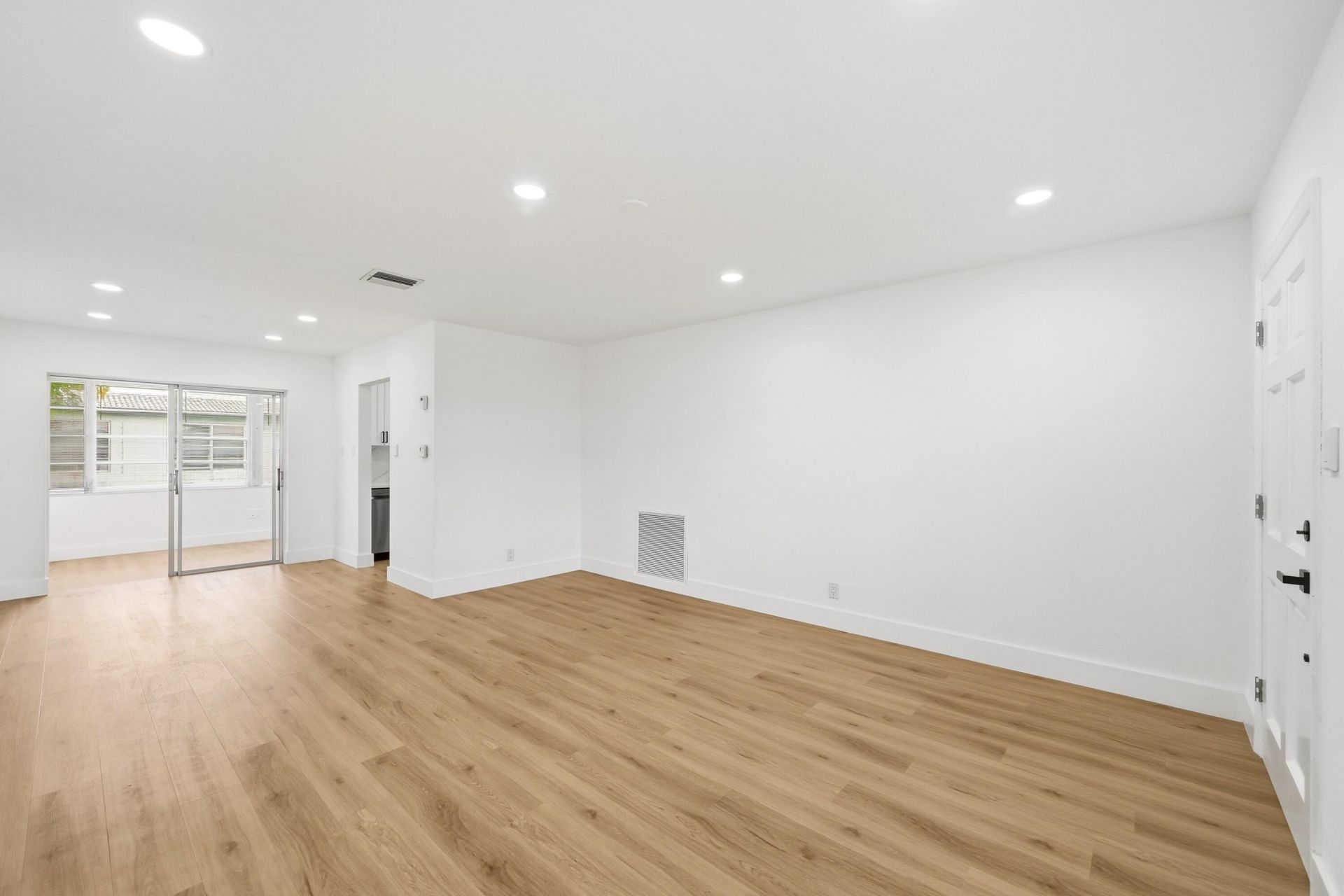8410 NW 59th Place, Tamarac, FL 33321 Photo