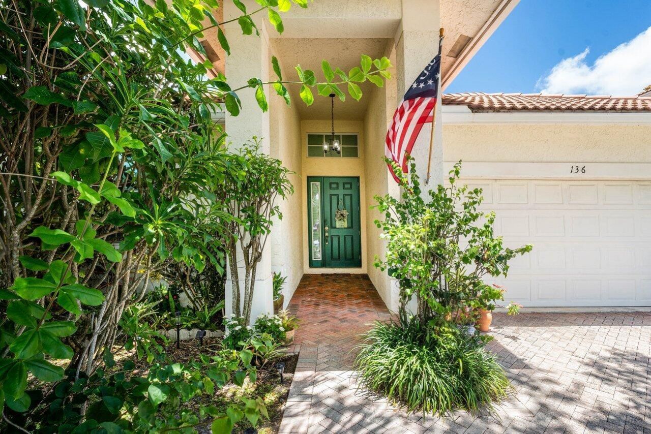 136 Hidden Hollow Terrace, Palm Beach Gardens, FL 33418 Photo