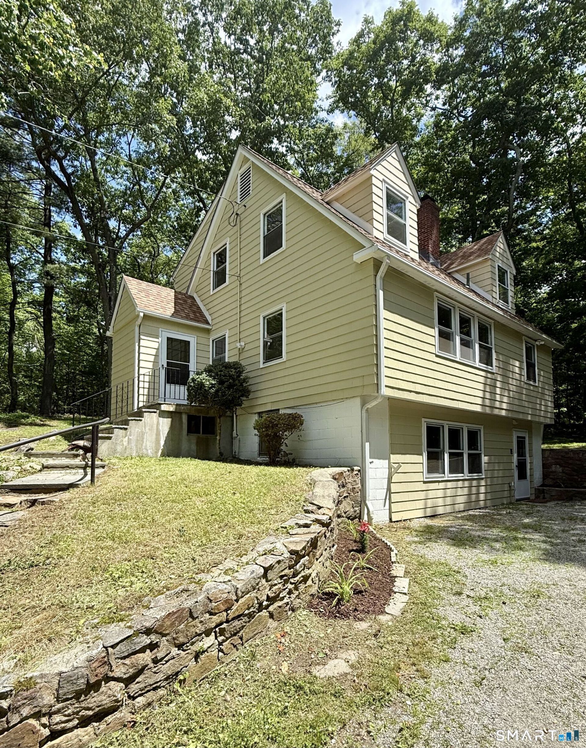 19 Old Town, Shelton, CT 06484 Main Photo