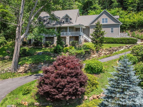 554 Breckenridge Road , Waynesville, NC 28785