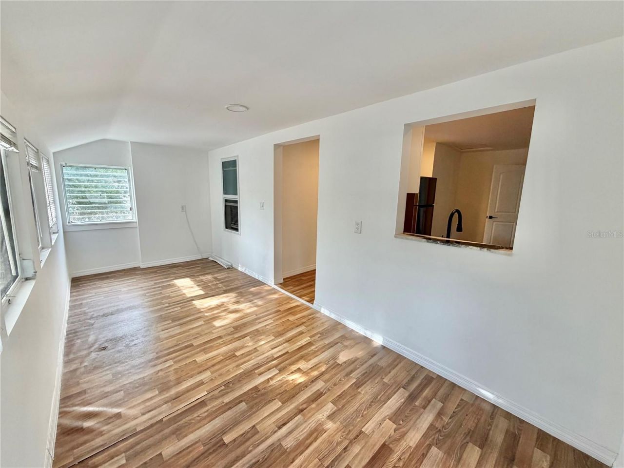 819 11th Street N, Unit 3, Saint Petersburg, FL 33705 Photo