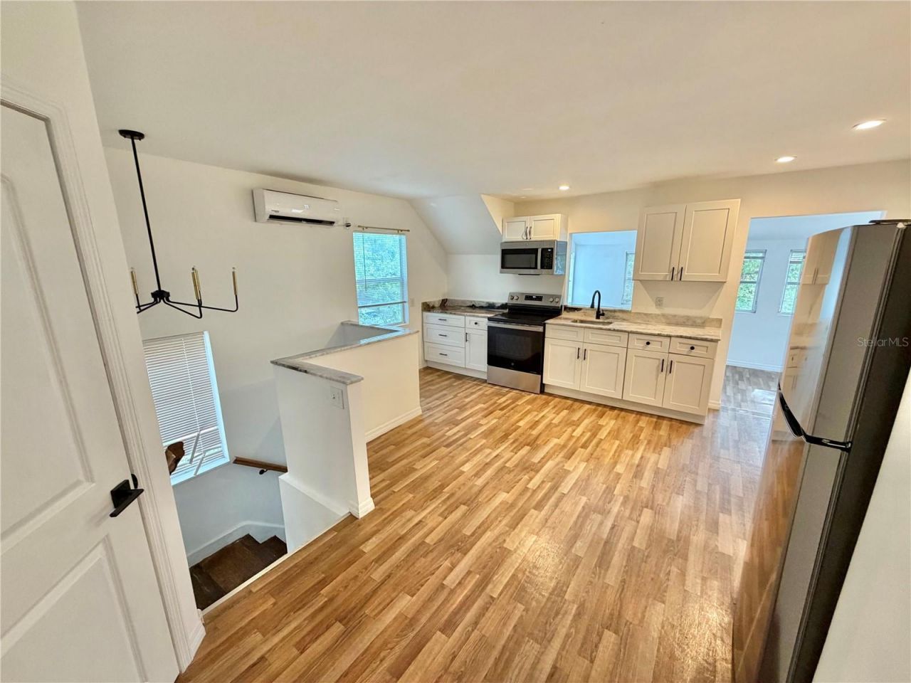 819 11th Street N, Unit 3, Saint Petersburg, FL 33705 Photo
