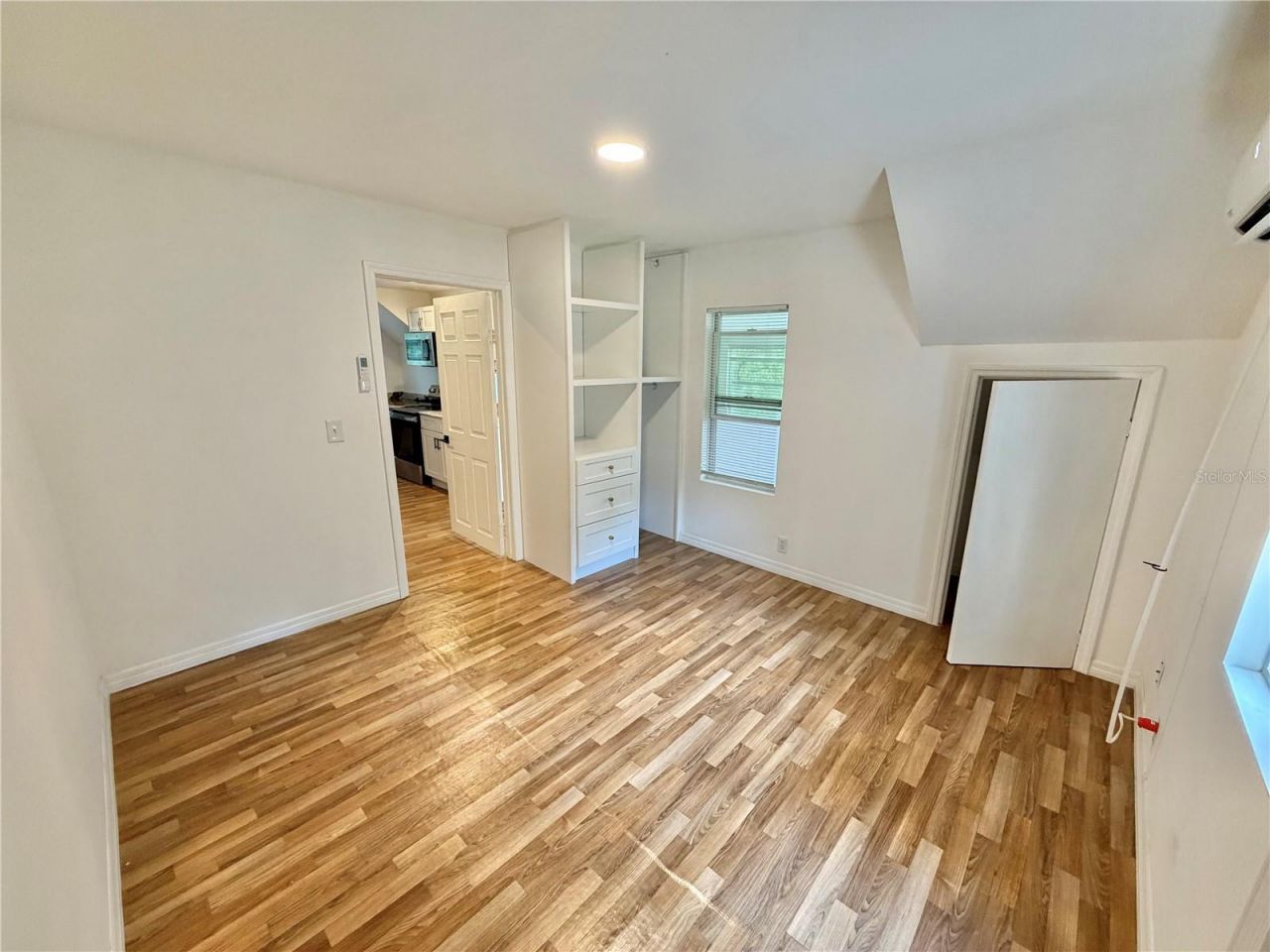 819 11th Street N, Unit 3, Saint Petersburg, FL 33705 Photo