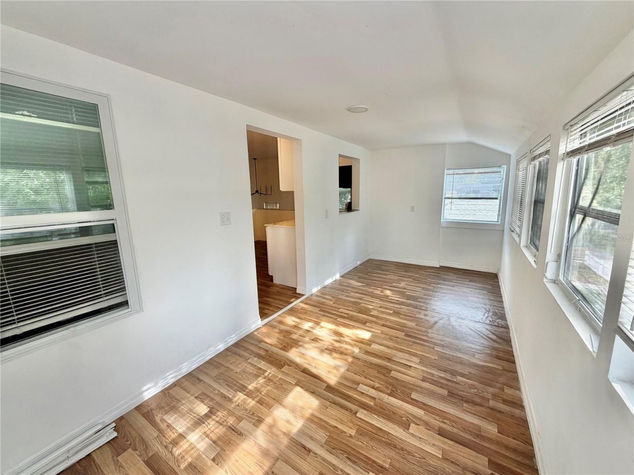 819 11th Street N, Unit 3, Saint Petersburg, FL 33705 Photo