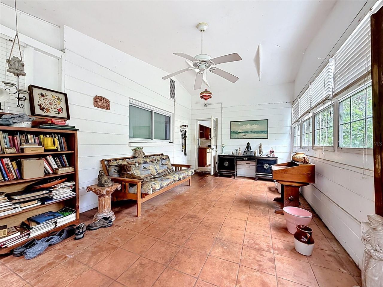 6330 Emerson Avenue S, Saint Petersburg, FL 33707 Photo