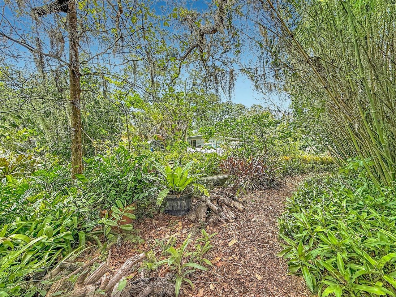 6330 Emerson Avenue S, Saint Petersburg, FL 33707 Photo