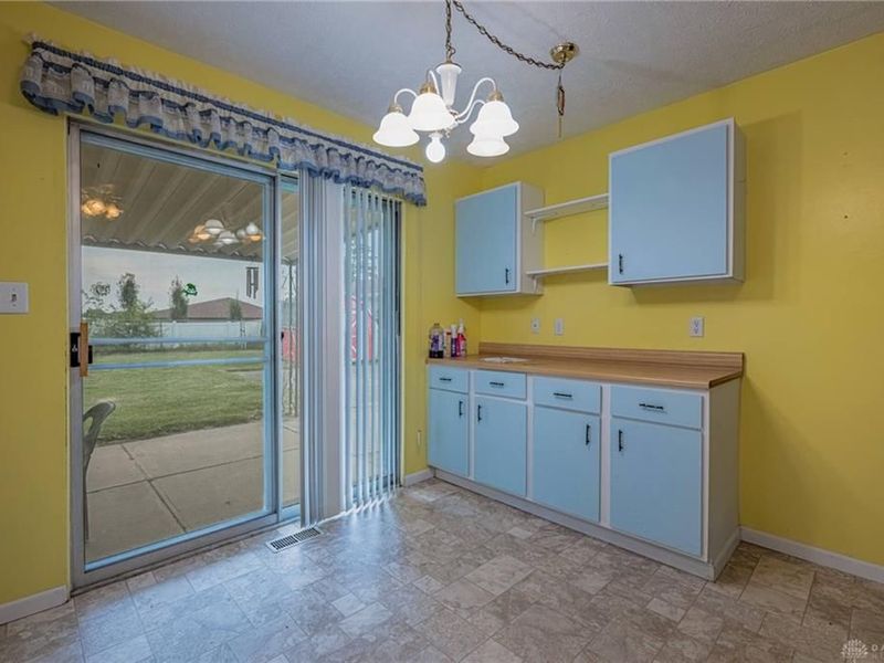 1689 Sioux Drive, Xenia, OH 45385 Photo 5