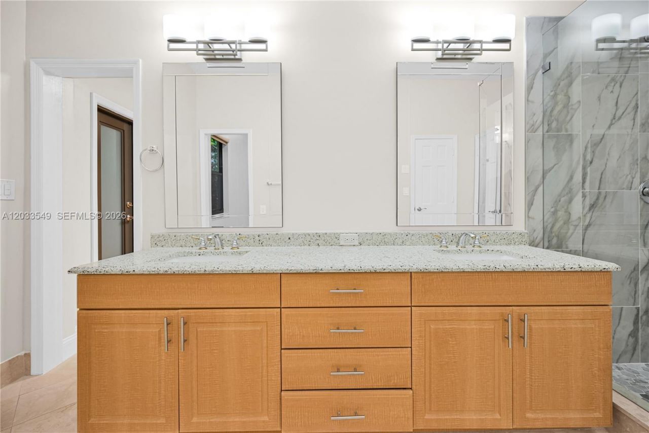 1067 SW 92nd Ave , Unit 1067, Plantation, FL 33324 Photo