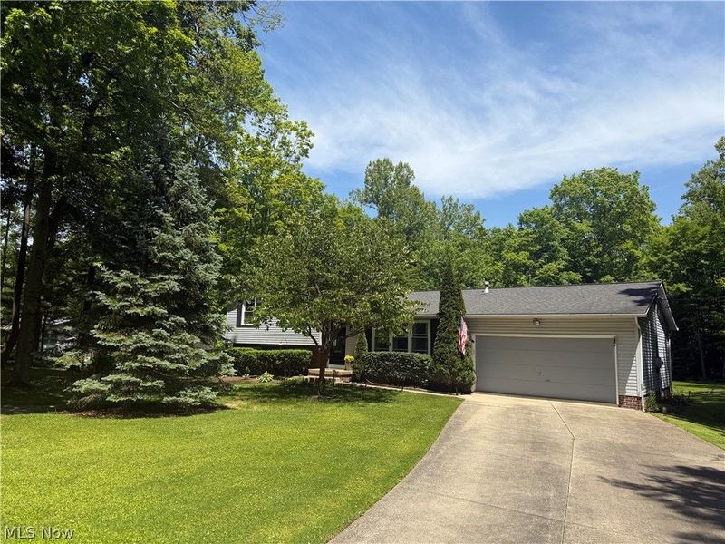15025 Crestwood Drive, Middlefield, OH 44062 Photo 2