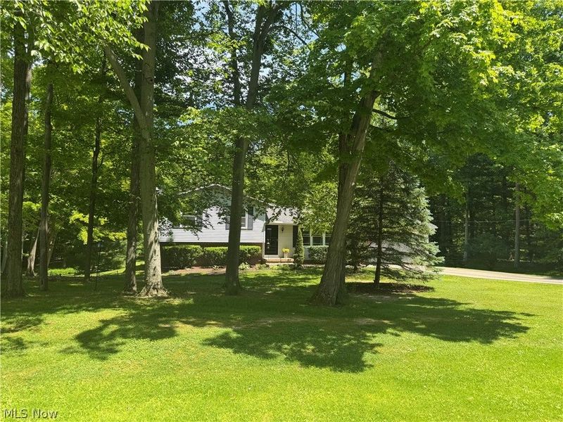 15025 Crestwood Drive, Middlefield, OH 44062 Photo 4