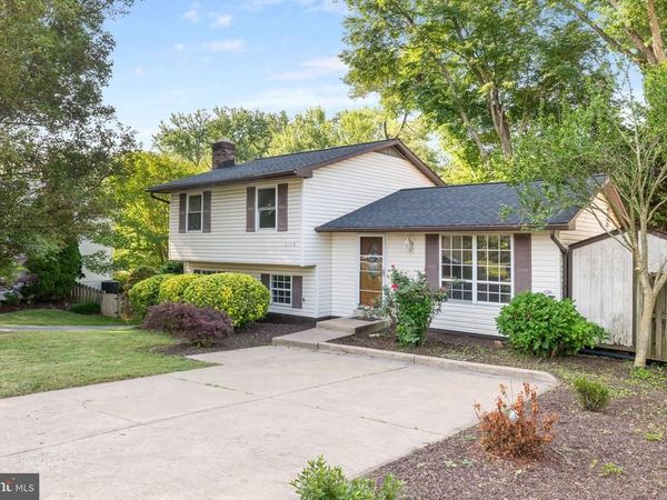 6119 WINDWARD DRIVE, BURKE, VA 22015