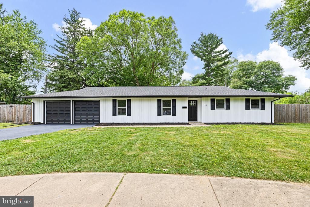 16 Korda Drive, Newark, DE 19713 Main Photo
