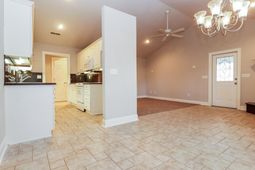 1351 Winterberry Avenue photo 4